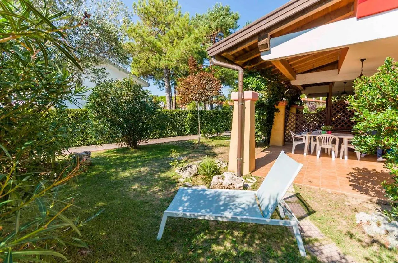 Holiday Home In San Michele Al Tagliamento 42857 Apartmán